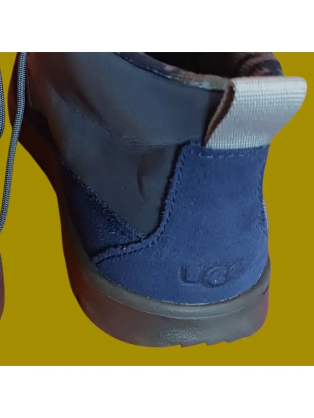 UGG Blue Youth Reflective Canoe Chukka Boots Navy Blue Size 6